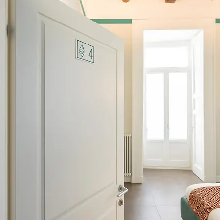 Oda ve Kahvaltı Pignasuite 4*